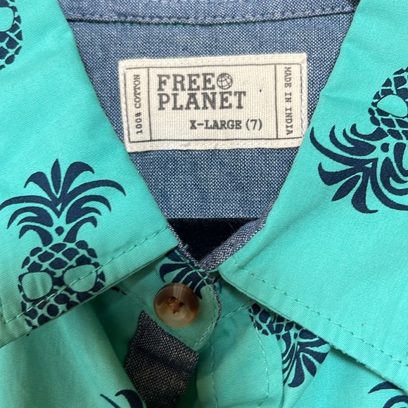 Child button up pineapple top and matching tan shorts size 7 Free Planet brand - Picture 5 of 9